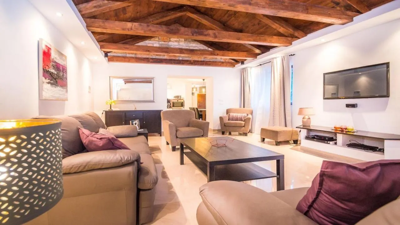 Villa Vila Lucia Veliki Vareski